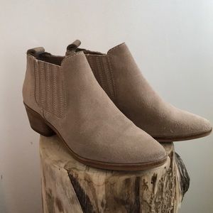 Dolce Vita Beige Booties - Size 6